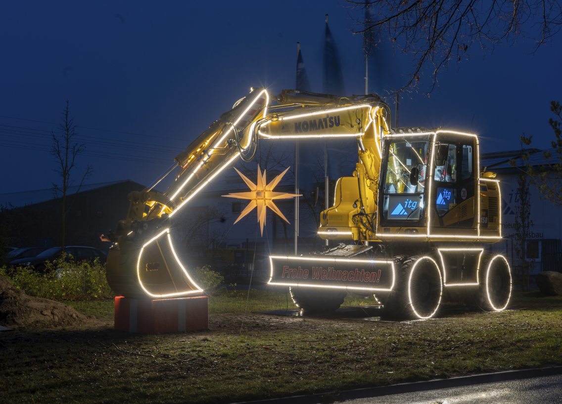 Bagger mit Stern an der Koppelstraße  © Jens Tamm